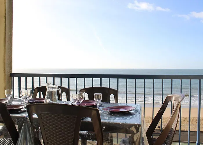 Front De A : T2 Avec Terrasse, Parking Et Wifi - Fr-1-245-120